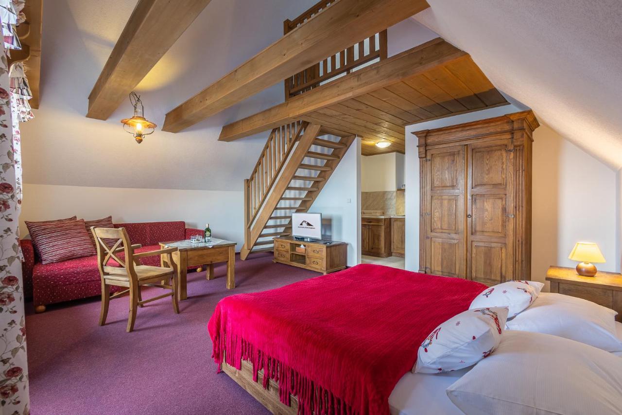 Apartmány Pod Chopkom Pavčina Lehota Exterior foto