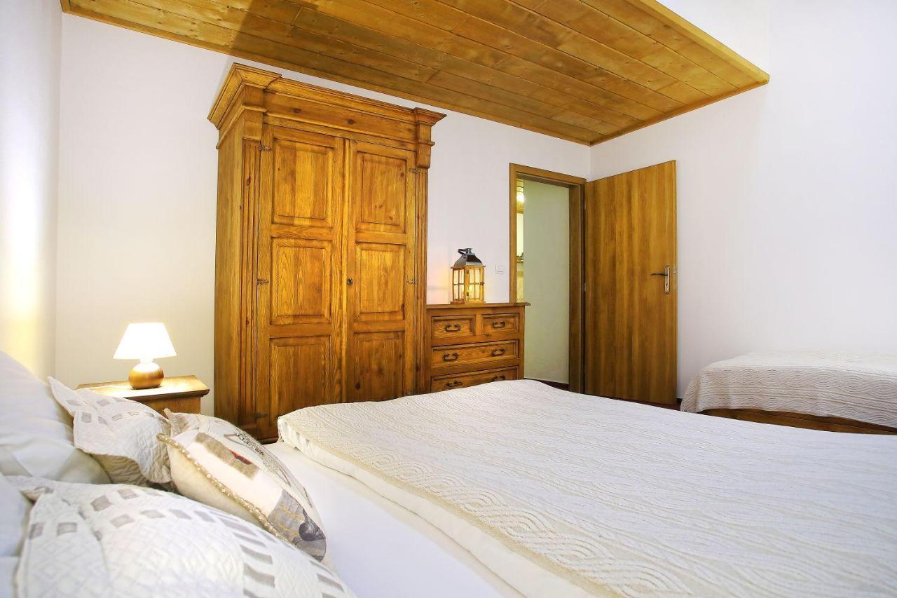 Apartmány Pod Chopkom Pavčina Lehota Exterior foto
