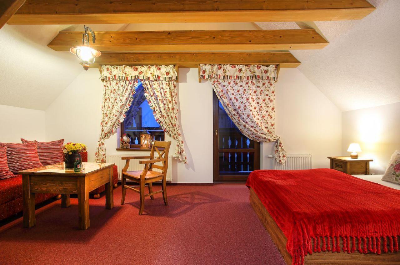 Apartmány Pod Chopkom Pavčina Lehota Exterior foto